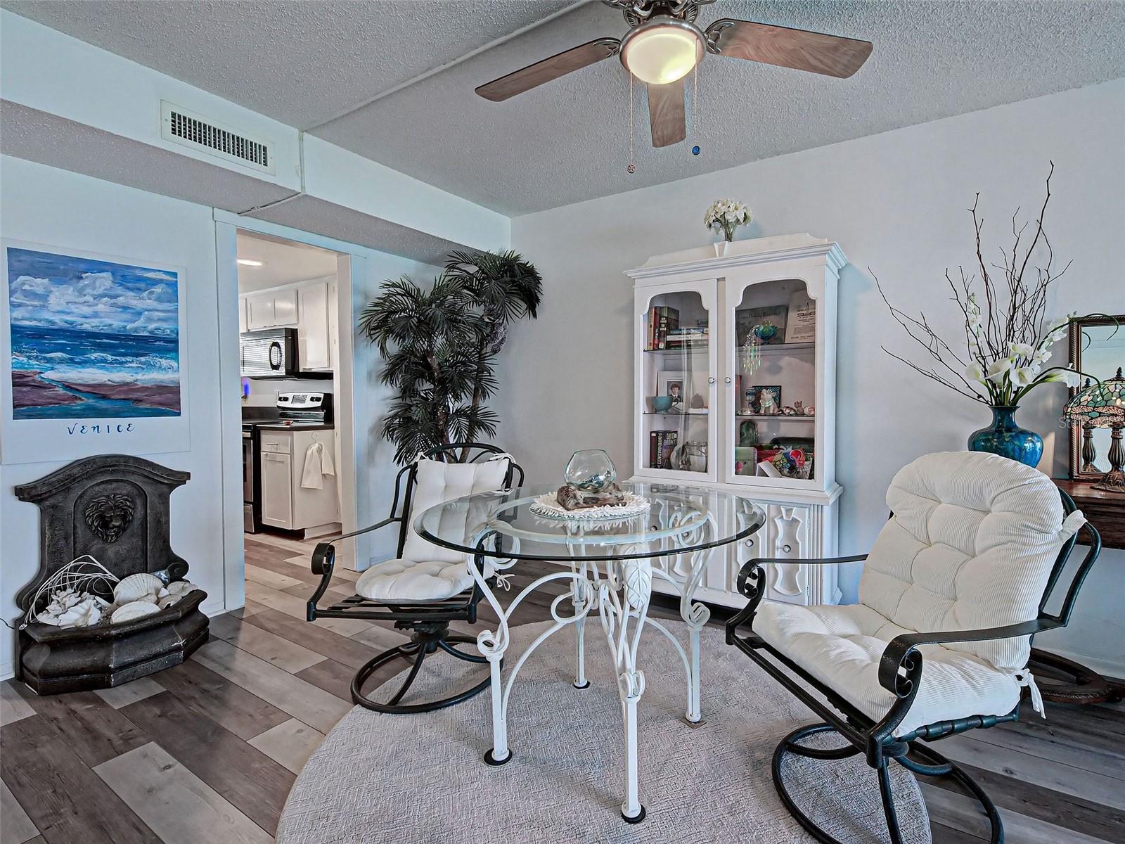 VENICE SANDS - Residential