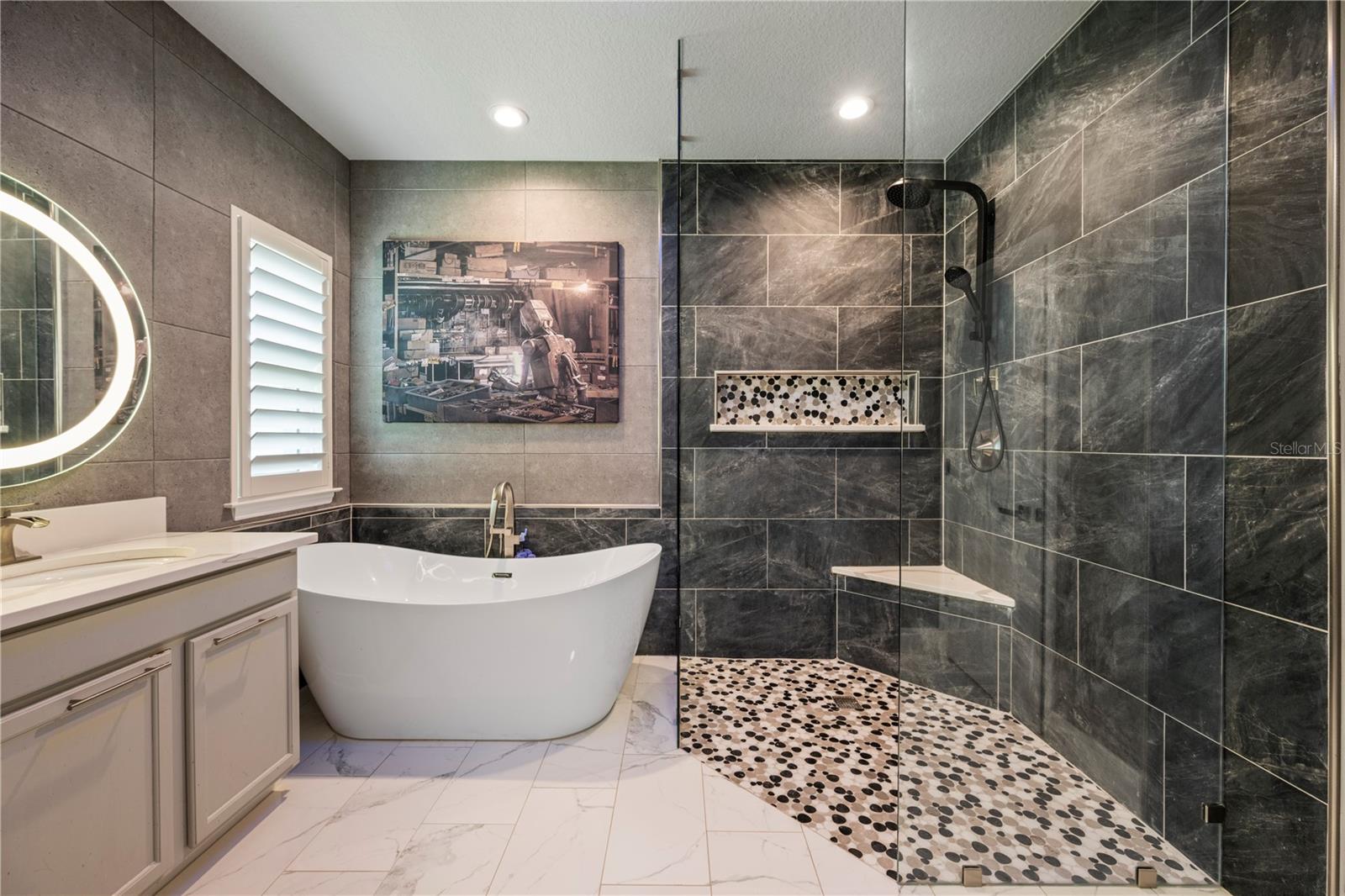 CARRIAGE POINTE A-I & L - Residential