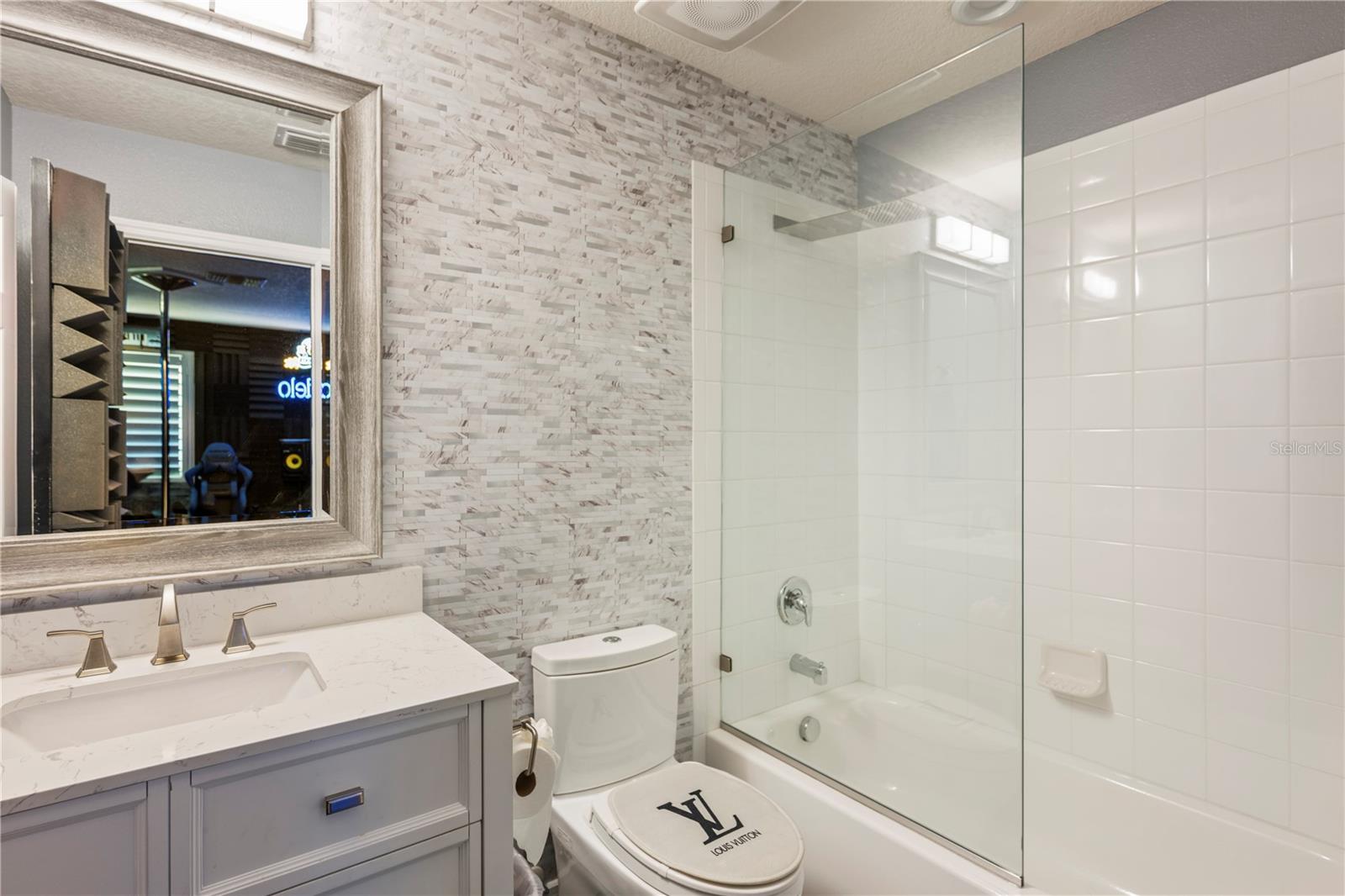 CARRIAGE POINTE A-I & L - Residential