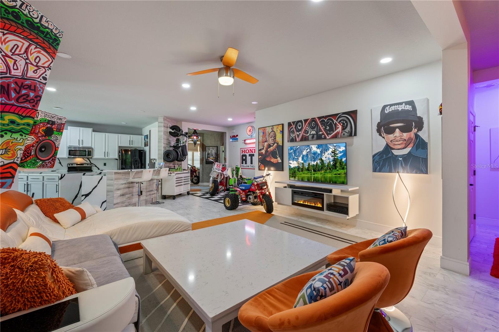 CARRIAGE POINTE A-I & L - Residential
