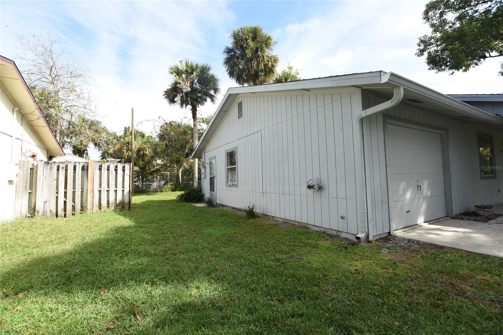Florida Shores 01 - Residential