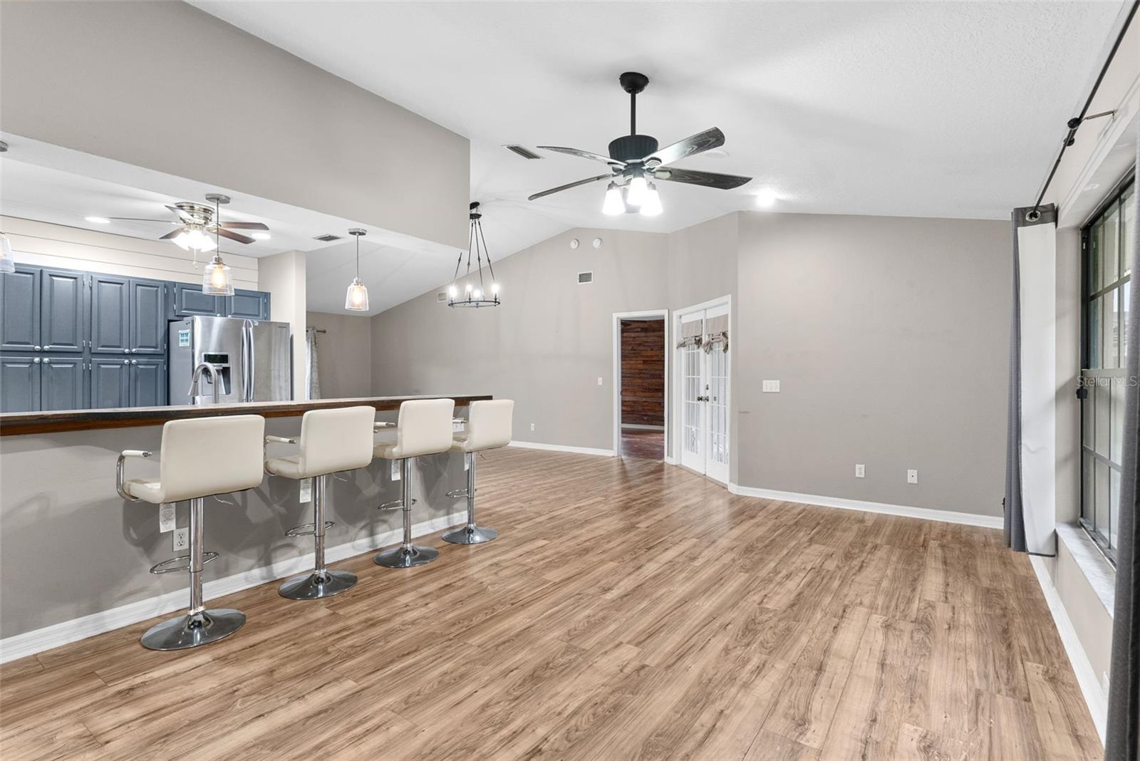 LAKE THOMAS WOODS SEVENTH ADD - Residential