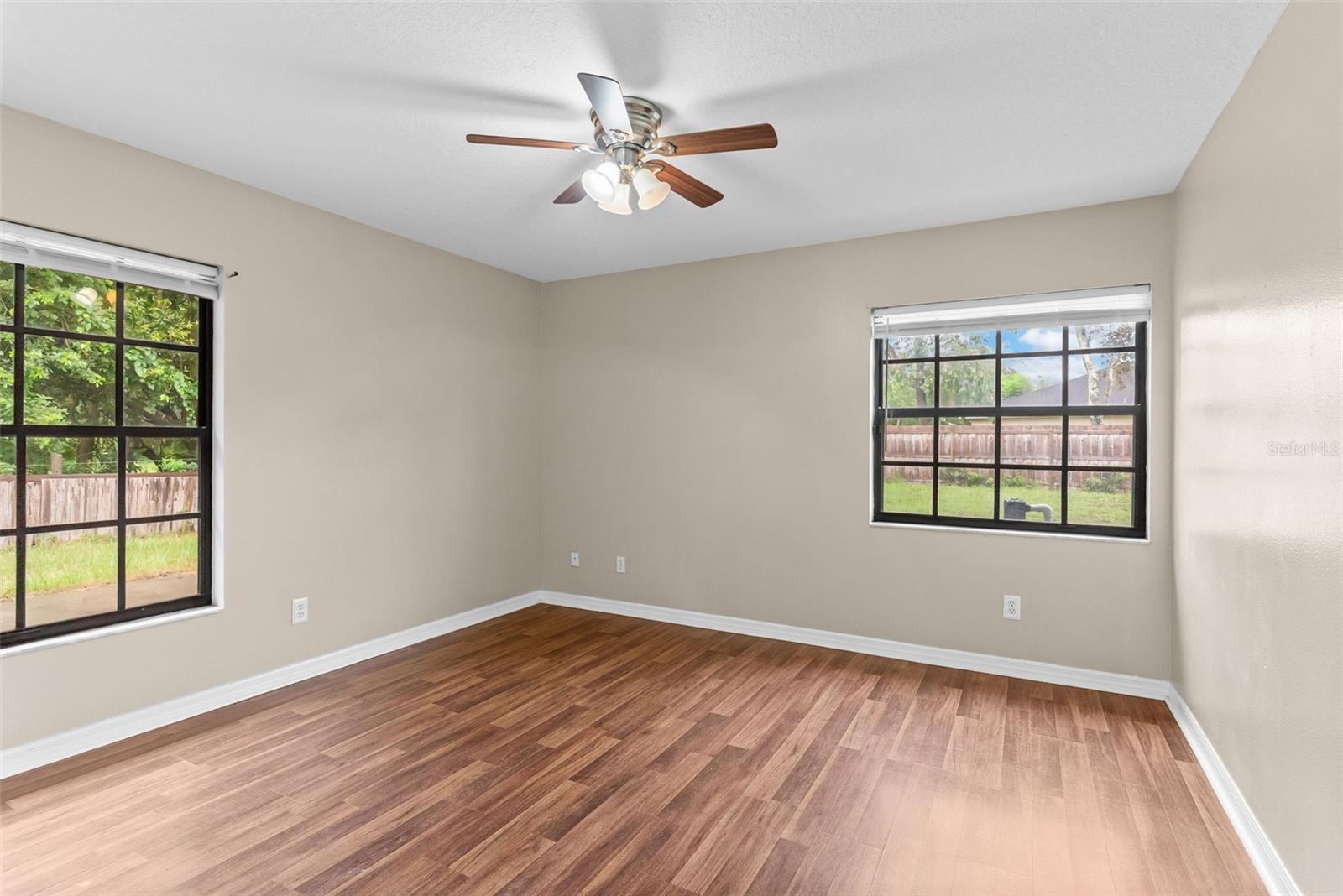 LAKE THOMAS WOODS SEVENTH ADD - Residential