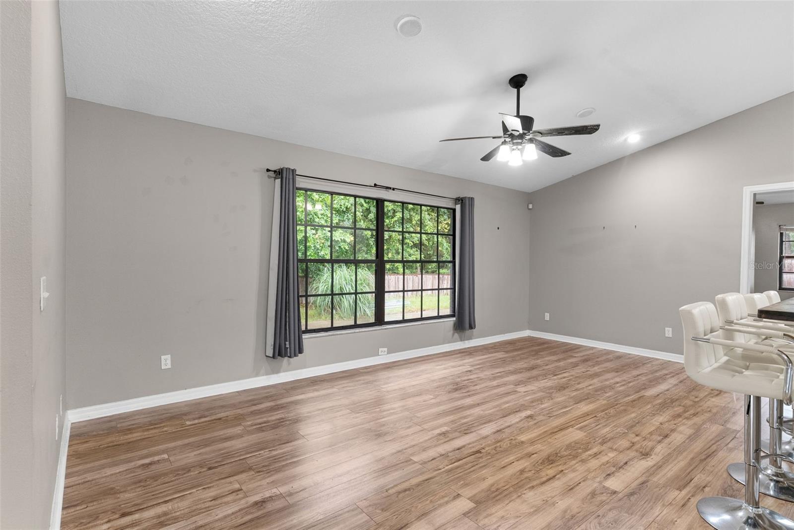 LAKE THOMAS WOODS SEVENTH ADD - Residential