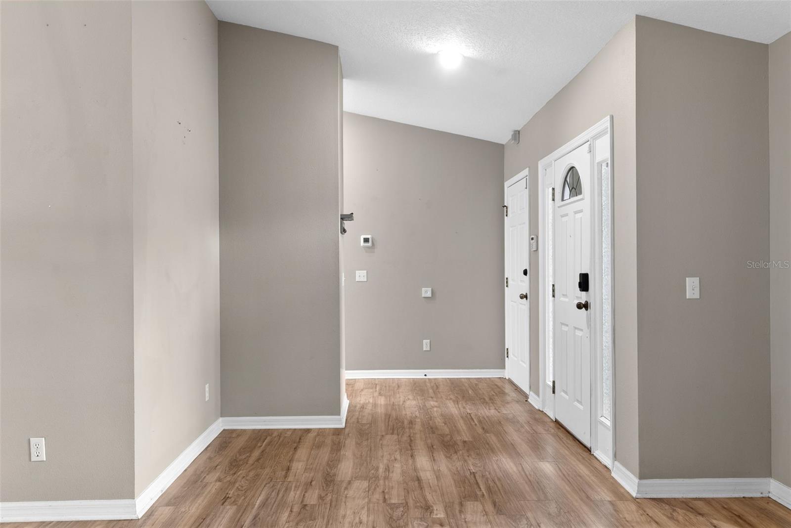 LAKE THOMAS WOODS SEVENTH ADD - Residential