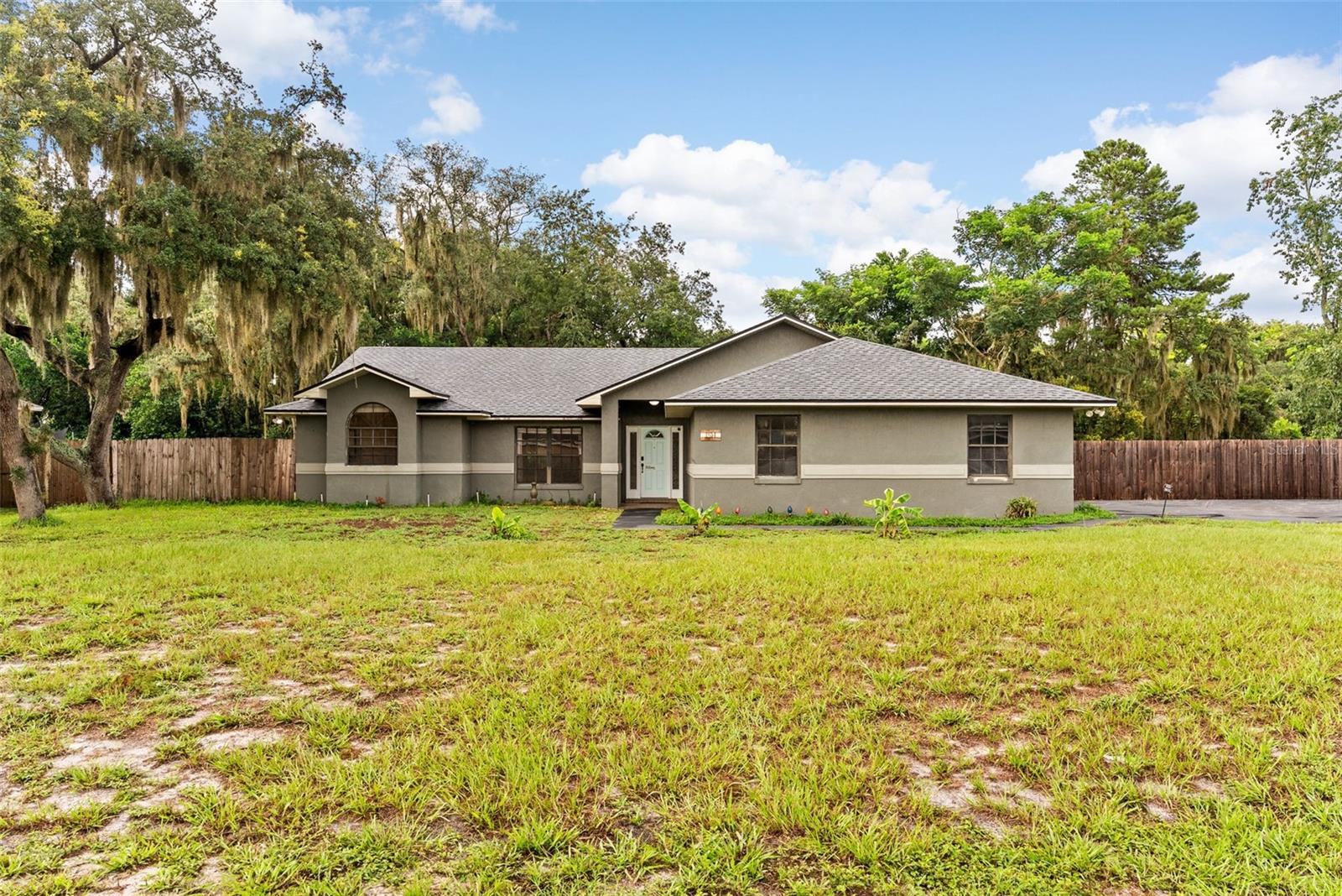 LAKE THOMAS WOODS SEVENTH ADD - Residential
