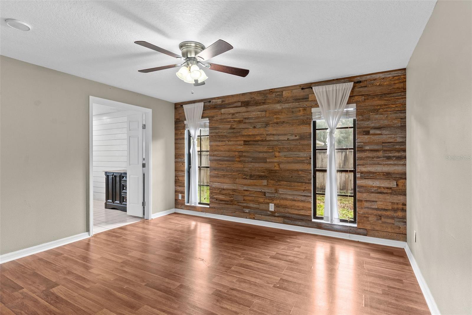 LAKE THOMAS WOODS SEVENTH ADD - Residential