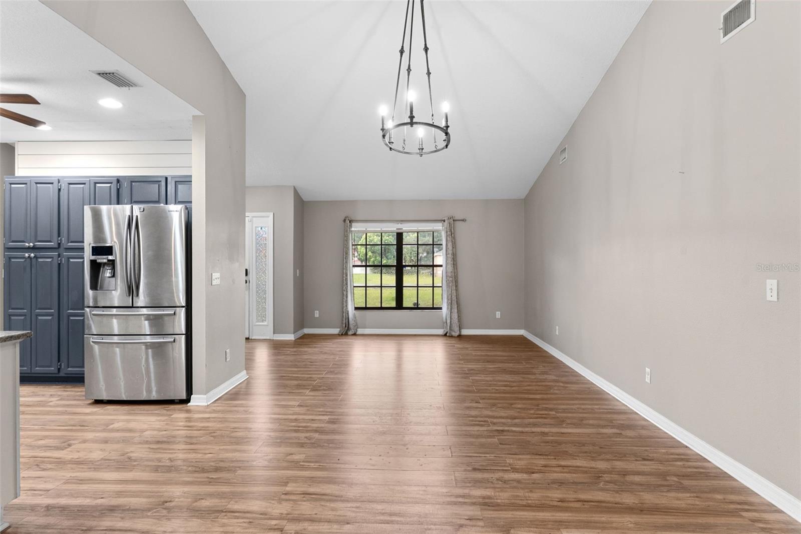LAKE THOMAS WOODS SEVENTH ADD - Residential