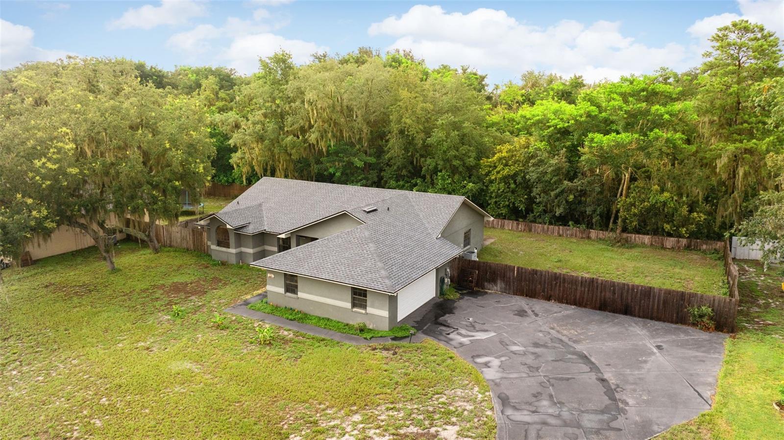 LAKE THOMAS WOODS SEVENTH ADD - Residential