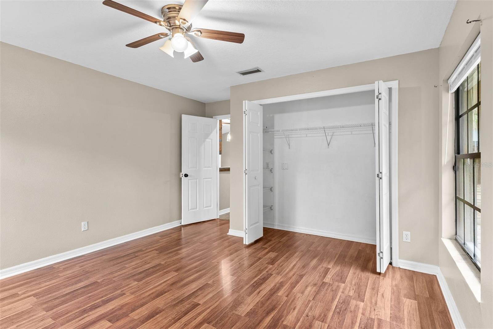LAKE THOMAS WOODS SEVENTH ADD - Residential