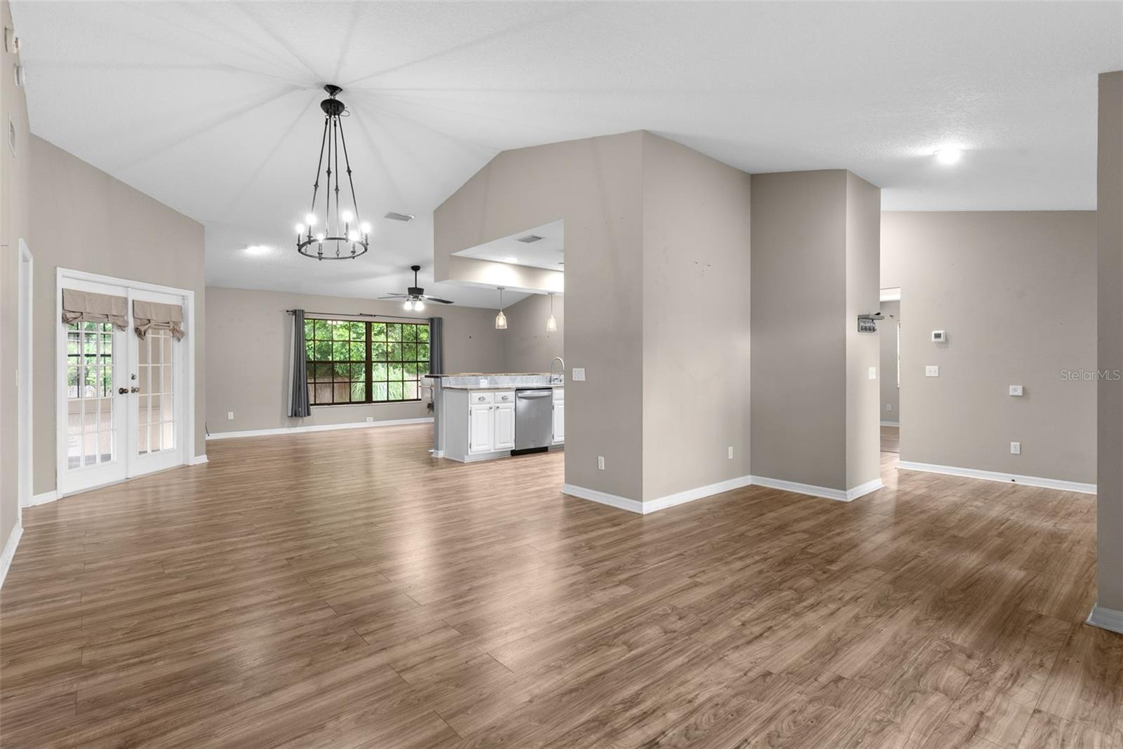 LAKE THOMAS WOODS SEVENTH ADD - Residential