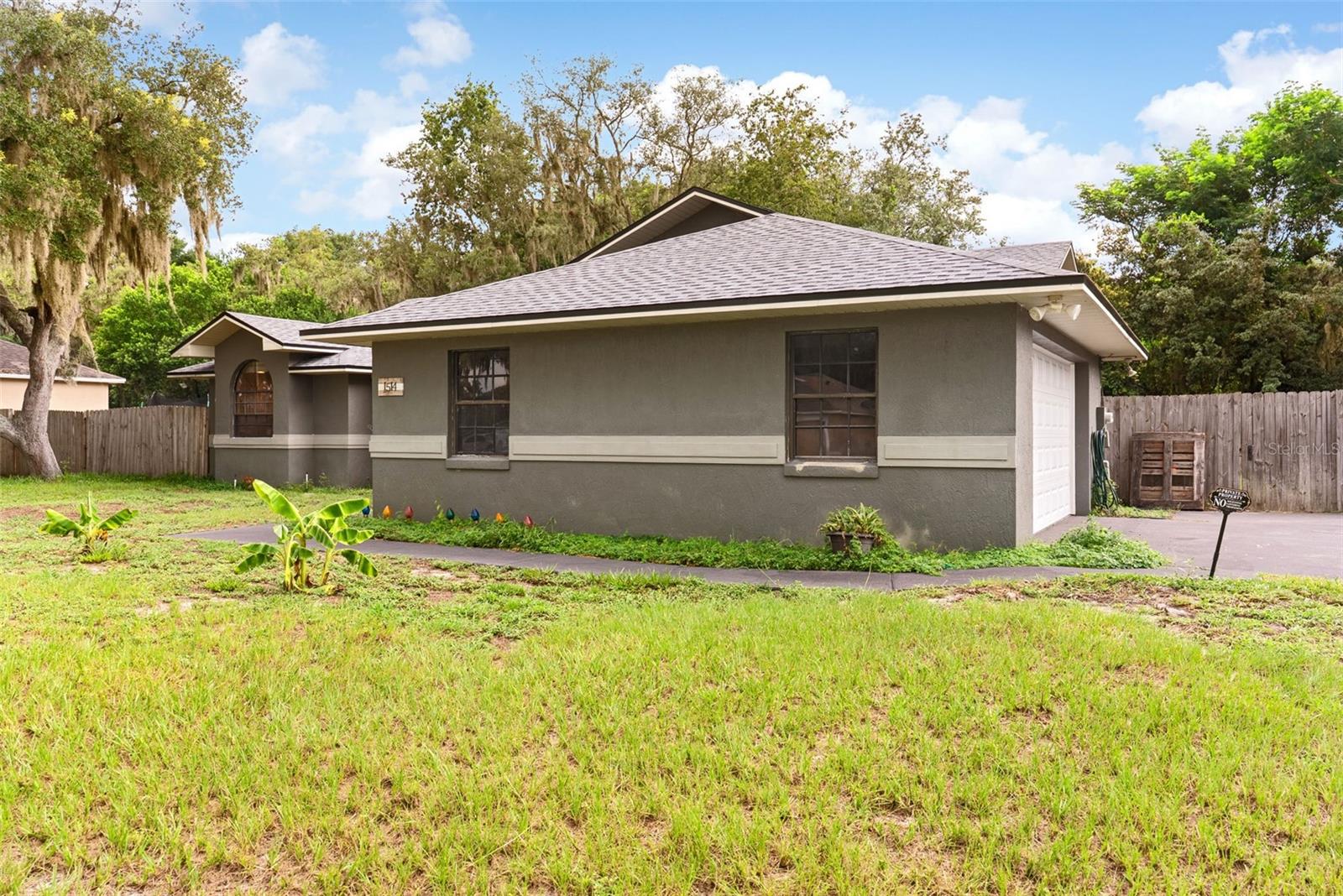 LAKE THOMAS WOODS SEVENTH ADD - Residential