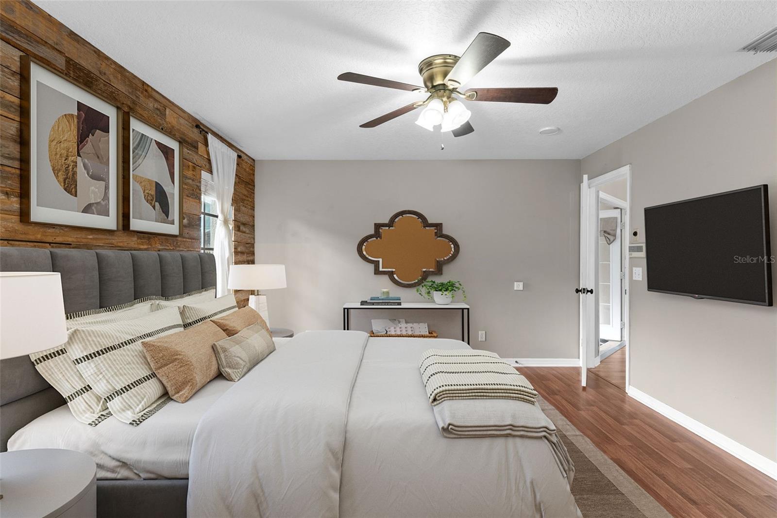 LAKE THOMAS WOODS SEVENTH ADD - Residential