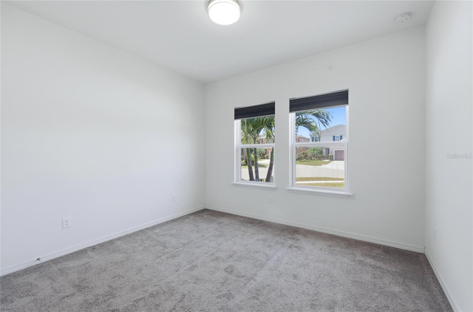 ARBOR LAKES - Residential