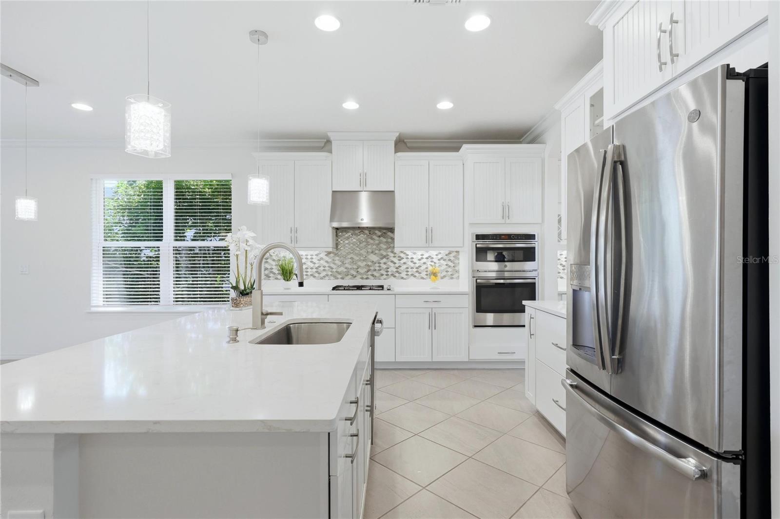 ARBOR LAKES - Residential