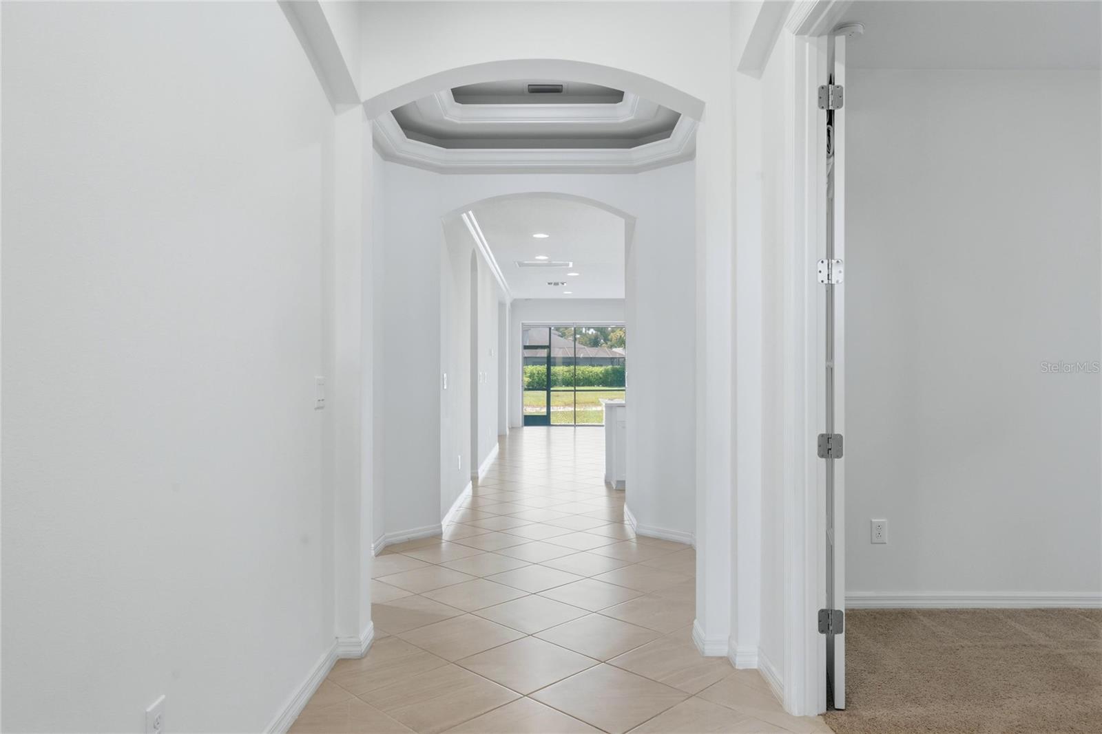 ARBOR LAKES - Residential