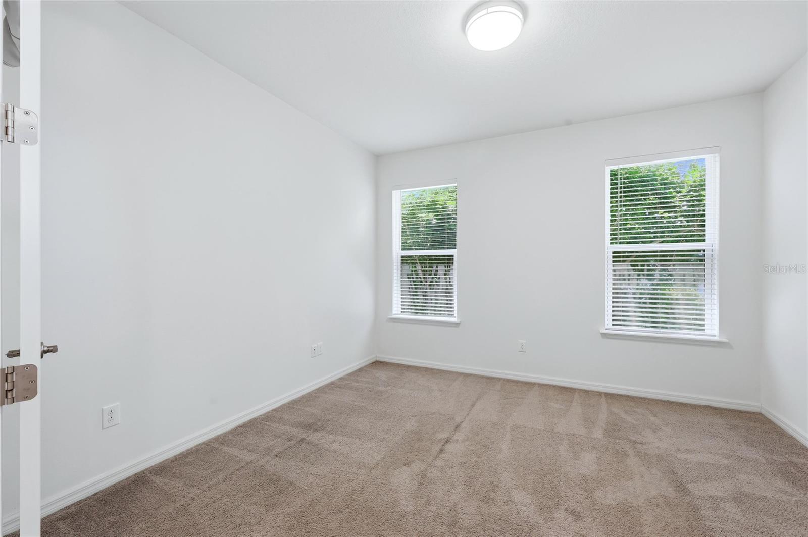 ARBOR LAKES - Residential