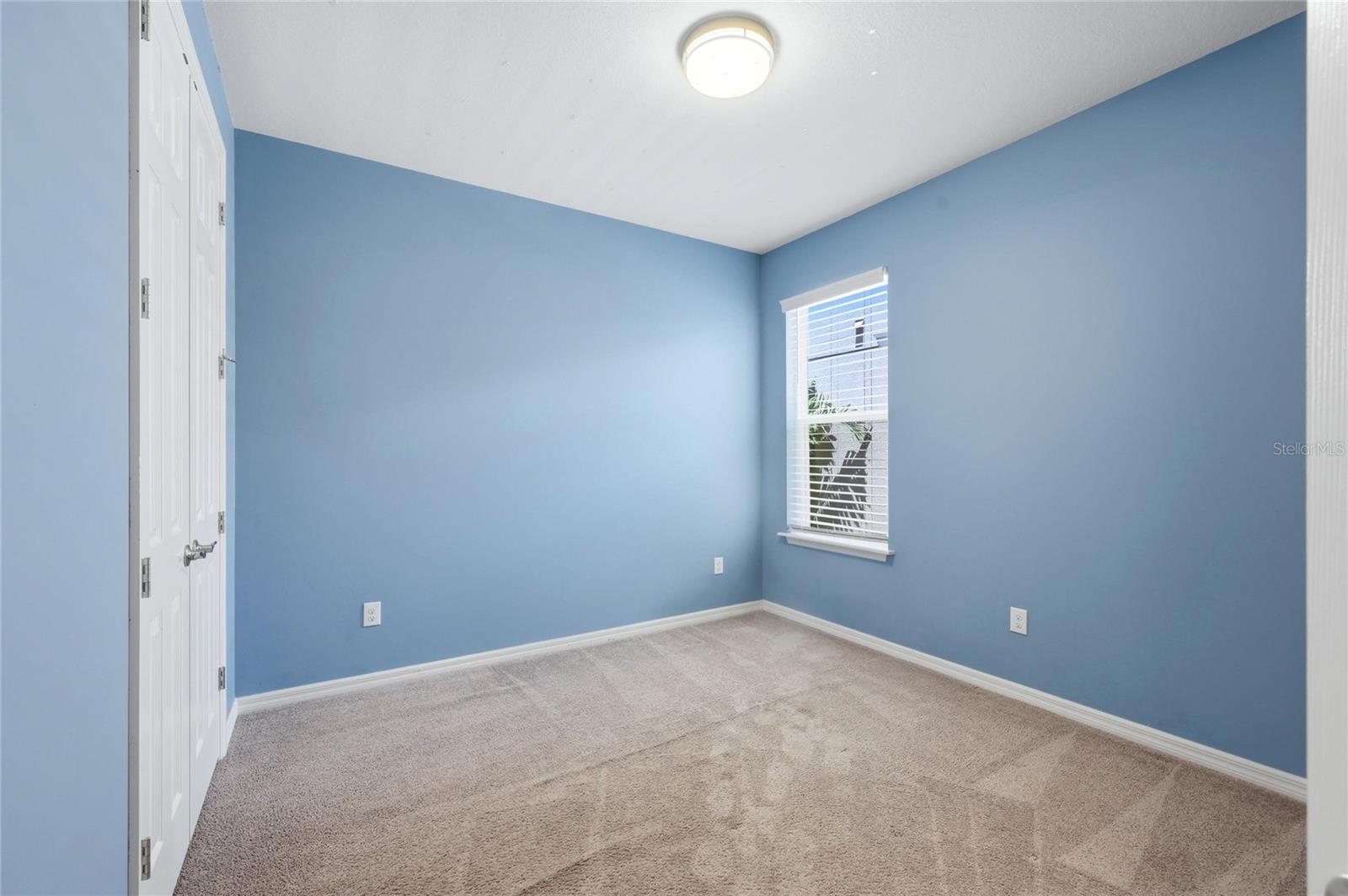 ARBOR LAKES - Residential