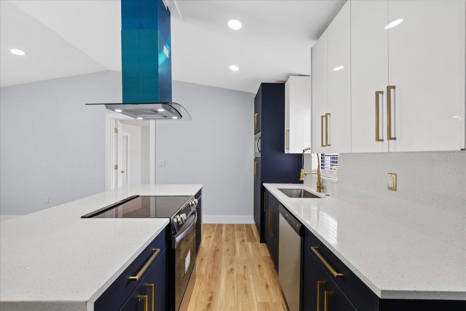 SPRING HILL - Residential