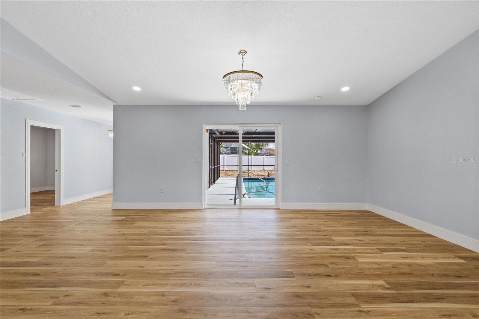 SPRING HILL - Residential