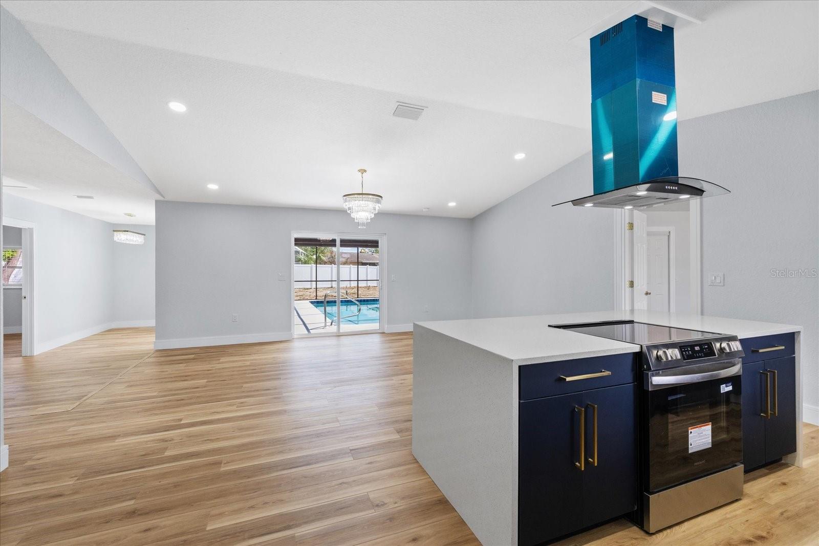 SPRING HILL - Residential