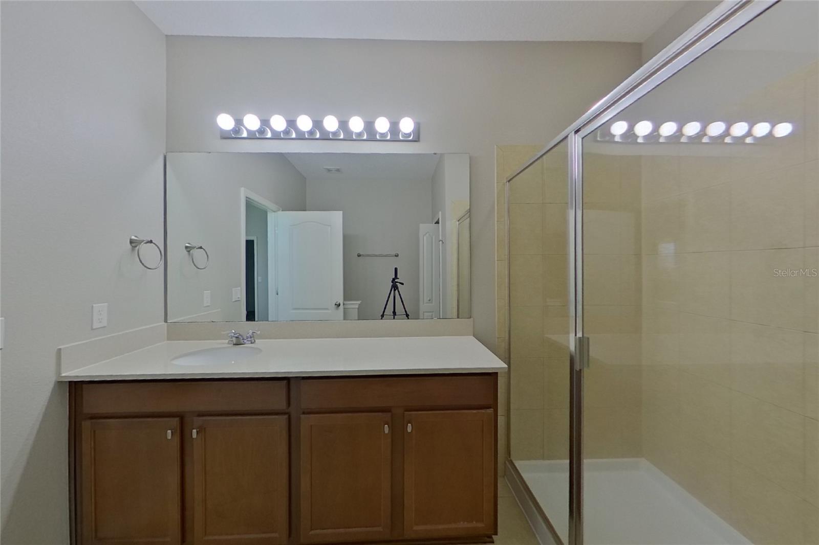 EAGLE BAY PH 3 - Residential Lease