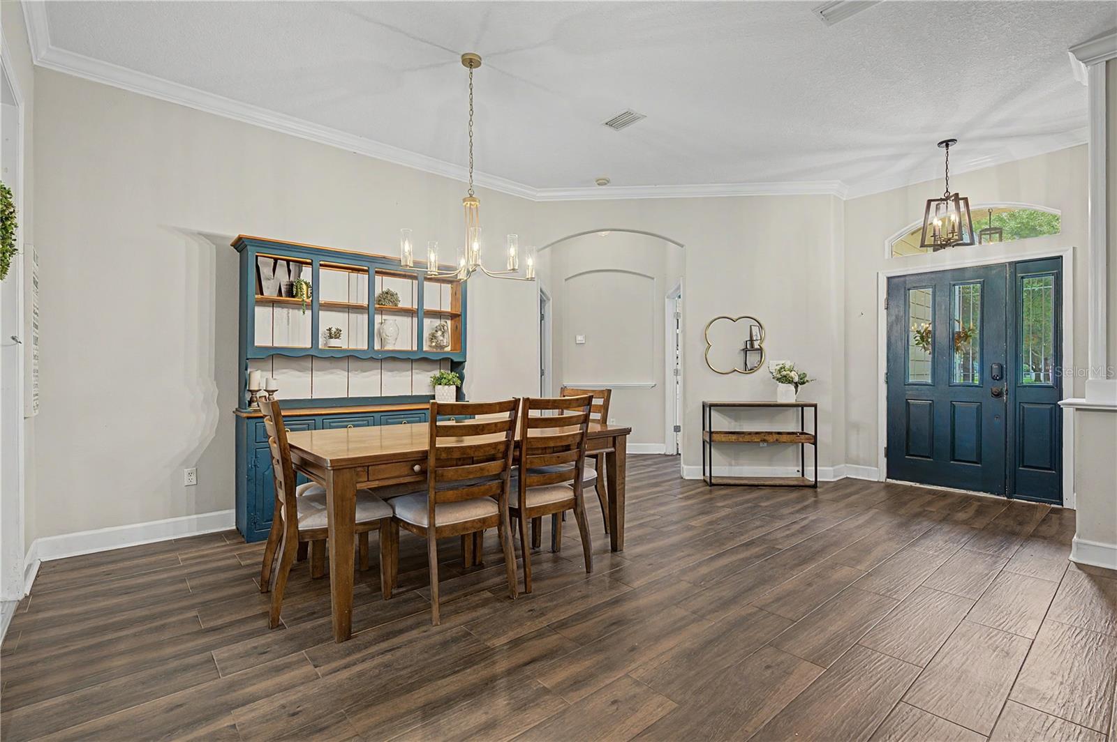 DOVER GROVES - Residential
