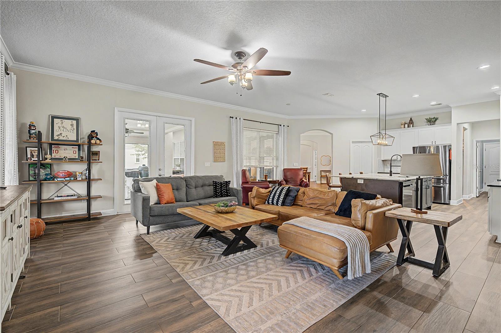 DOVER GROVES - Residential