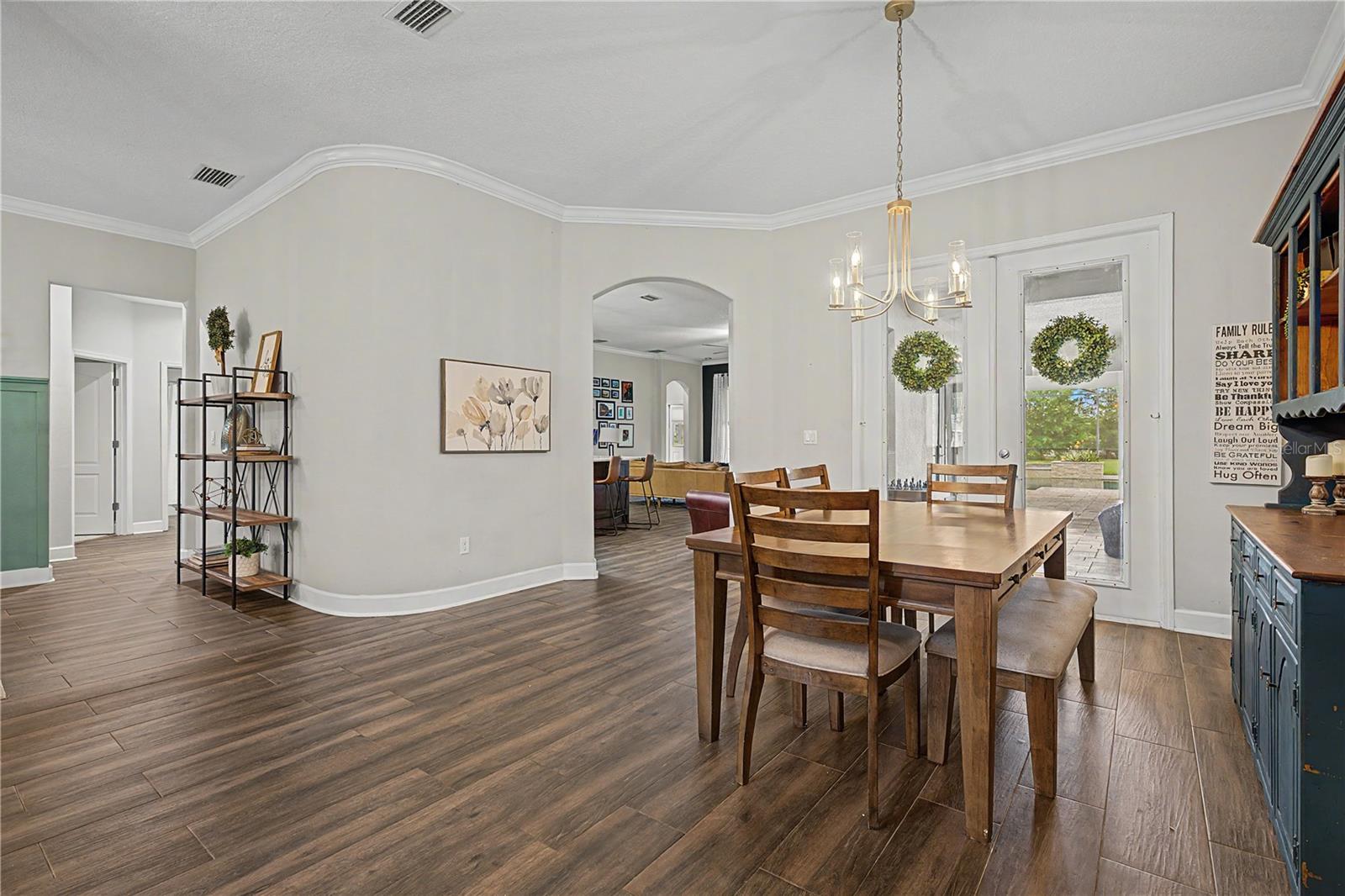 DOVER GROVES - Residential