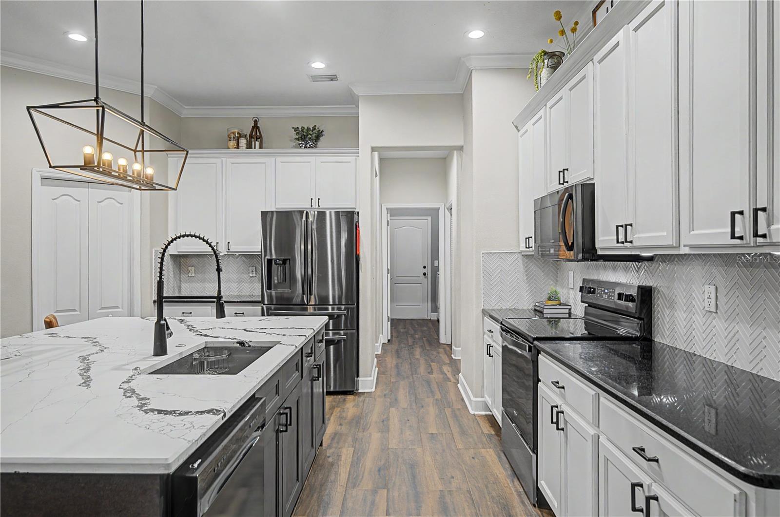 DOVER GROVES - Residential