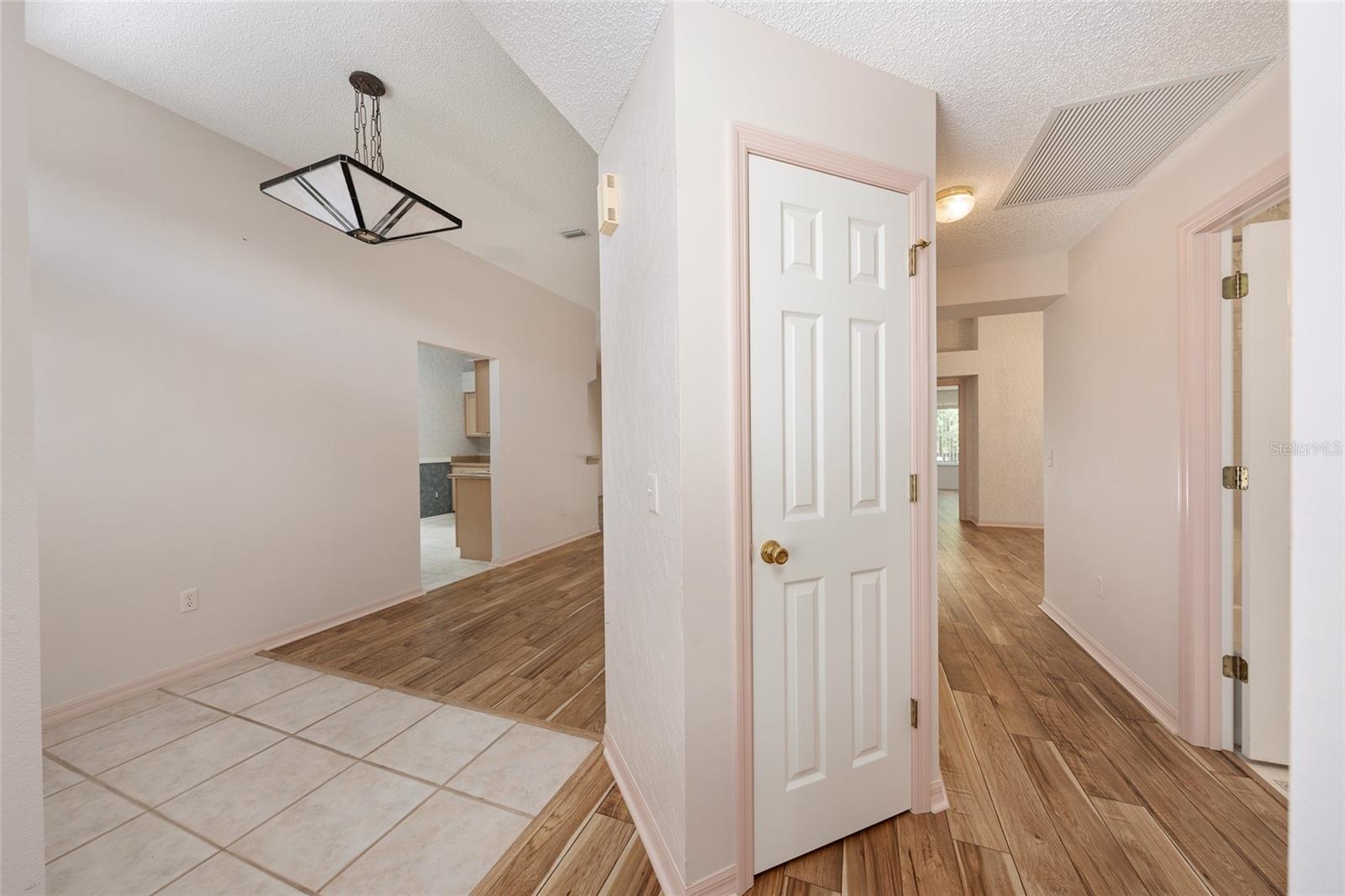 VILLAGES LADY LAKE UNIT 24 - Residential