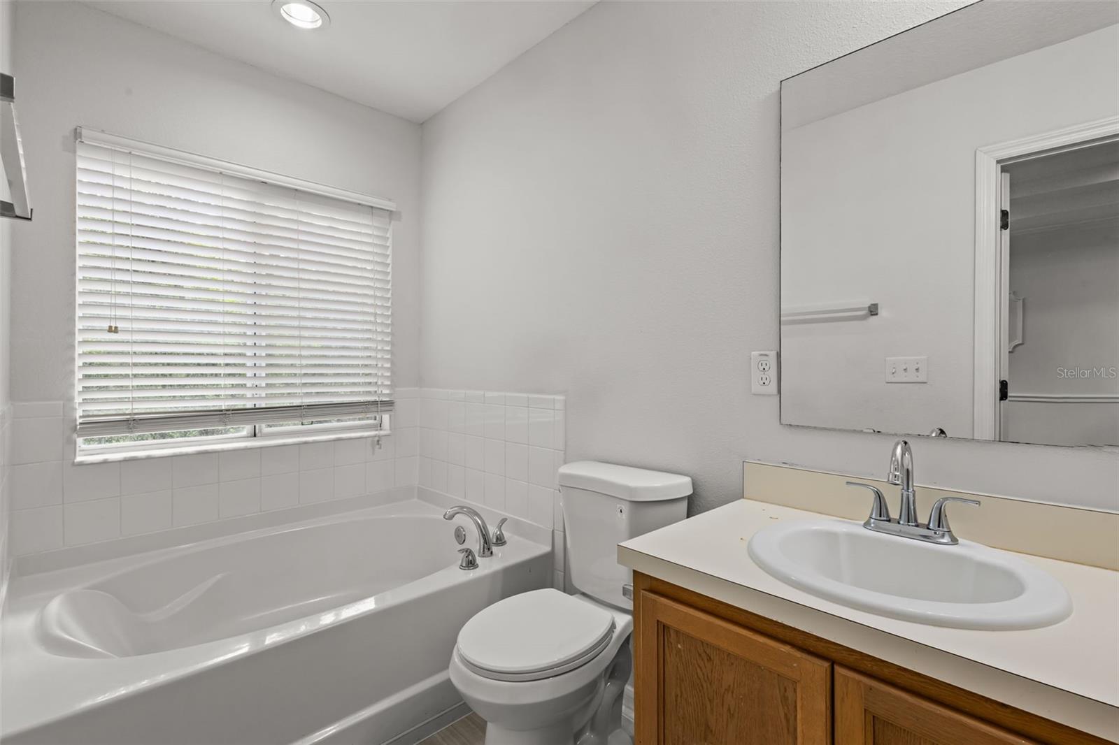 WEDGEWOOD TWNHMS - Residential