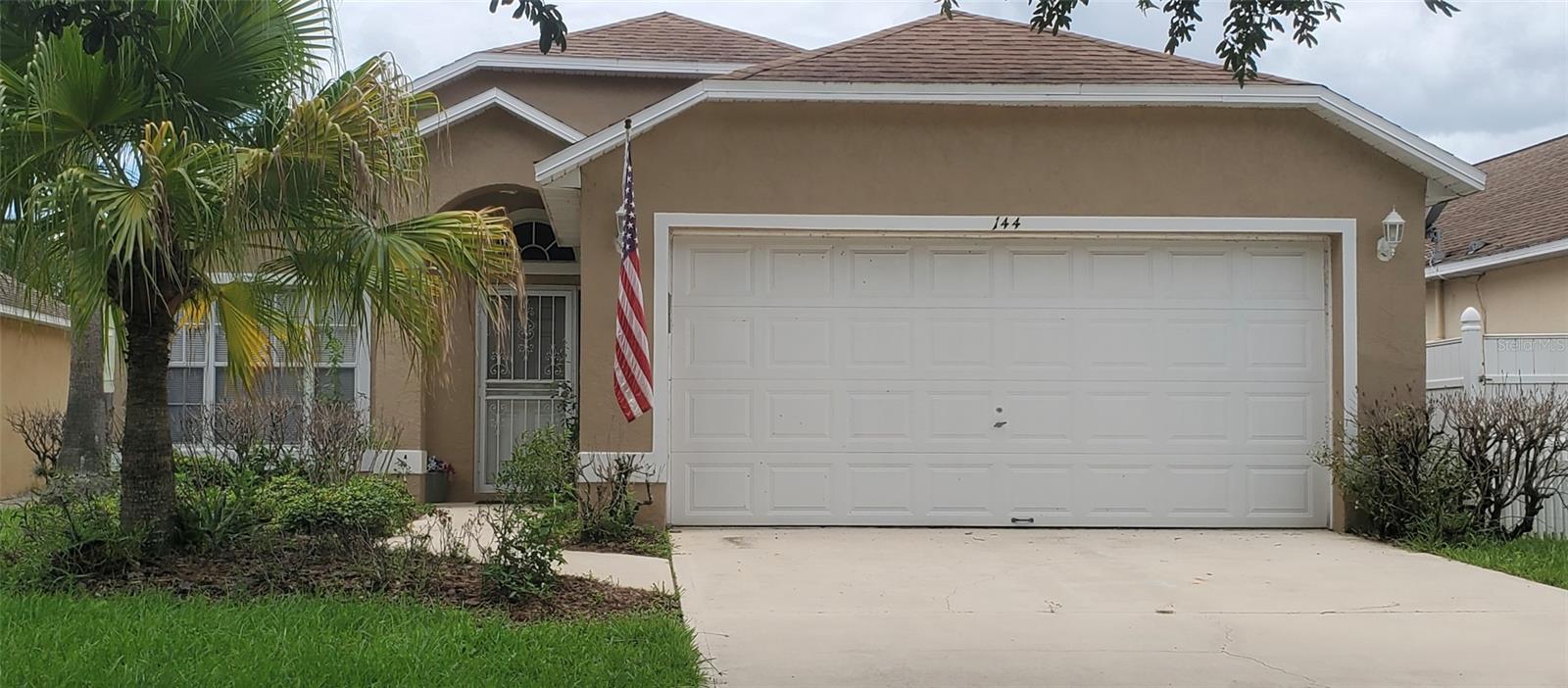 TUSCANY POINTE PH 02 - Residential