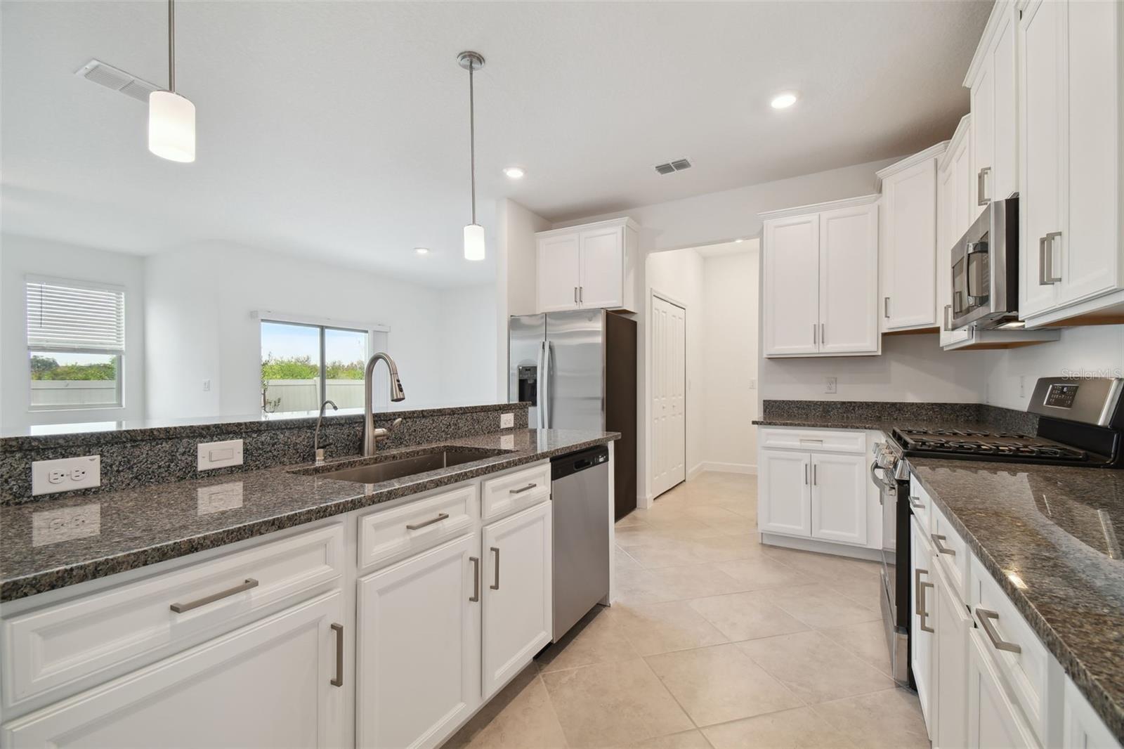 BRYANT SQUARE - Residential Lease