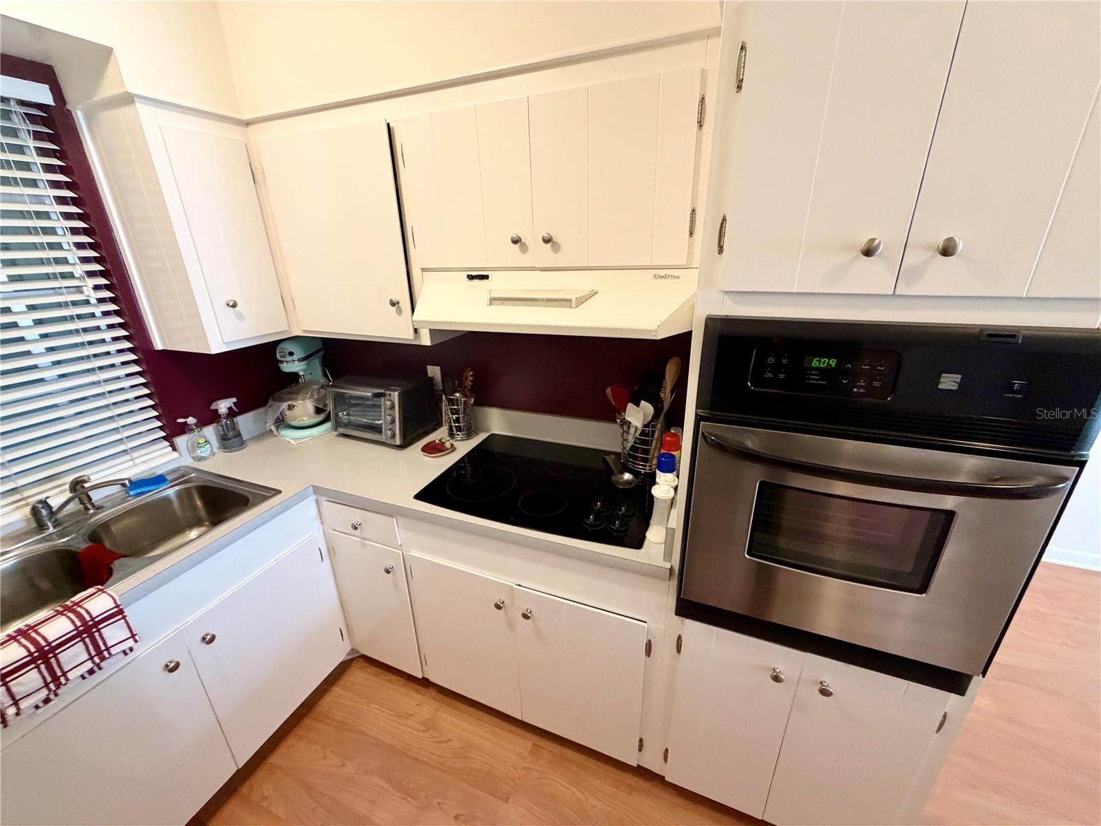 WINDSOR ARMS CONDO - Residential