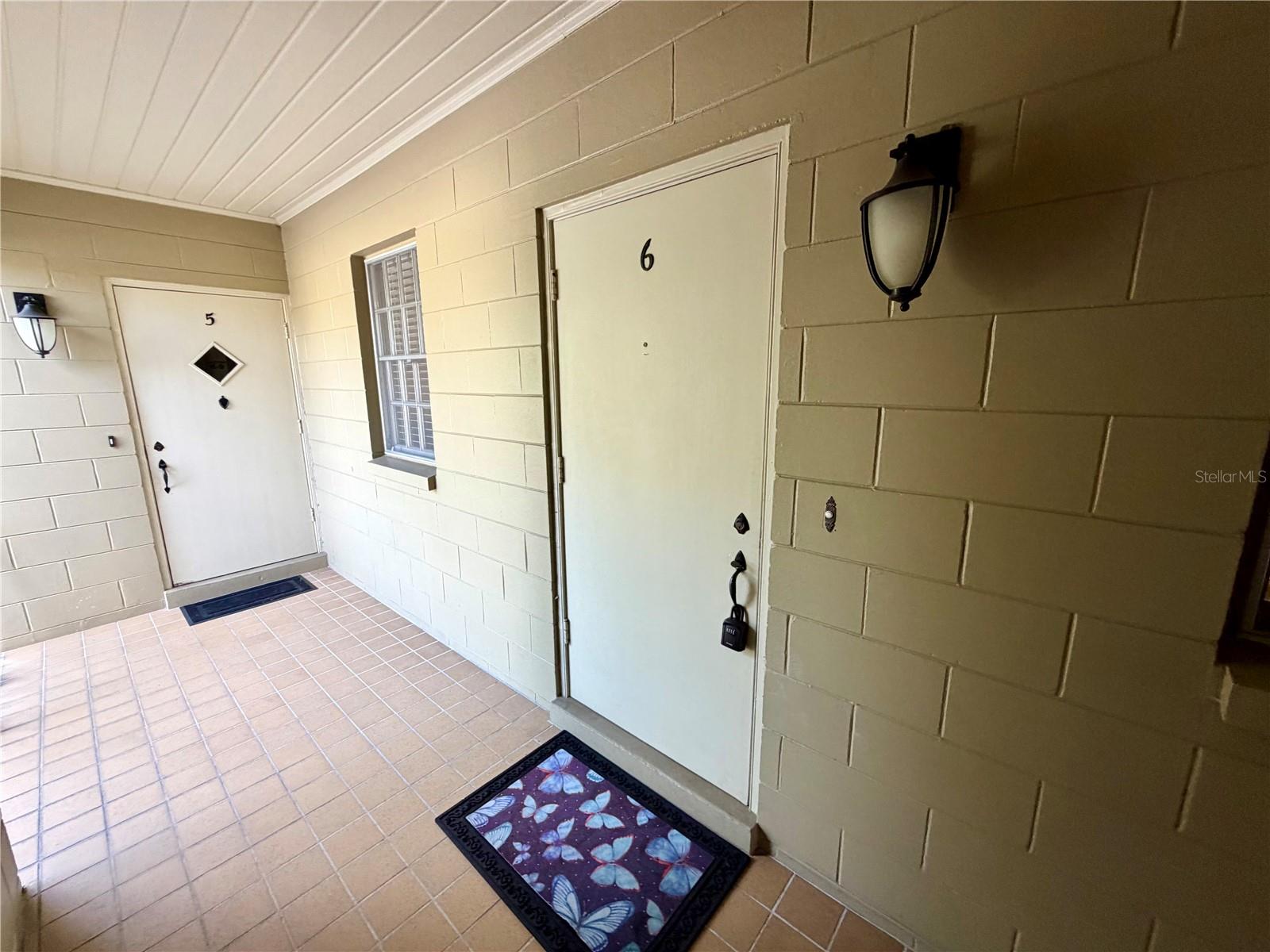 WINDSOR ARMS CONDO - Residential