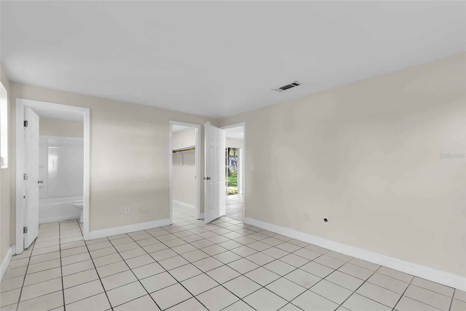 MARION OAKS UN 02 - Residential