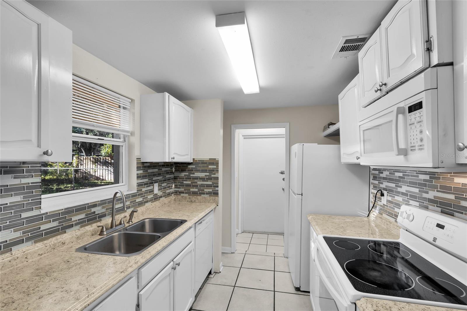 MARION OAKS UN 02 - Residential