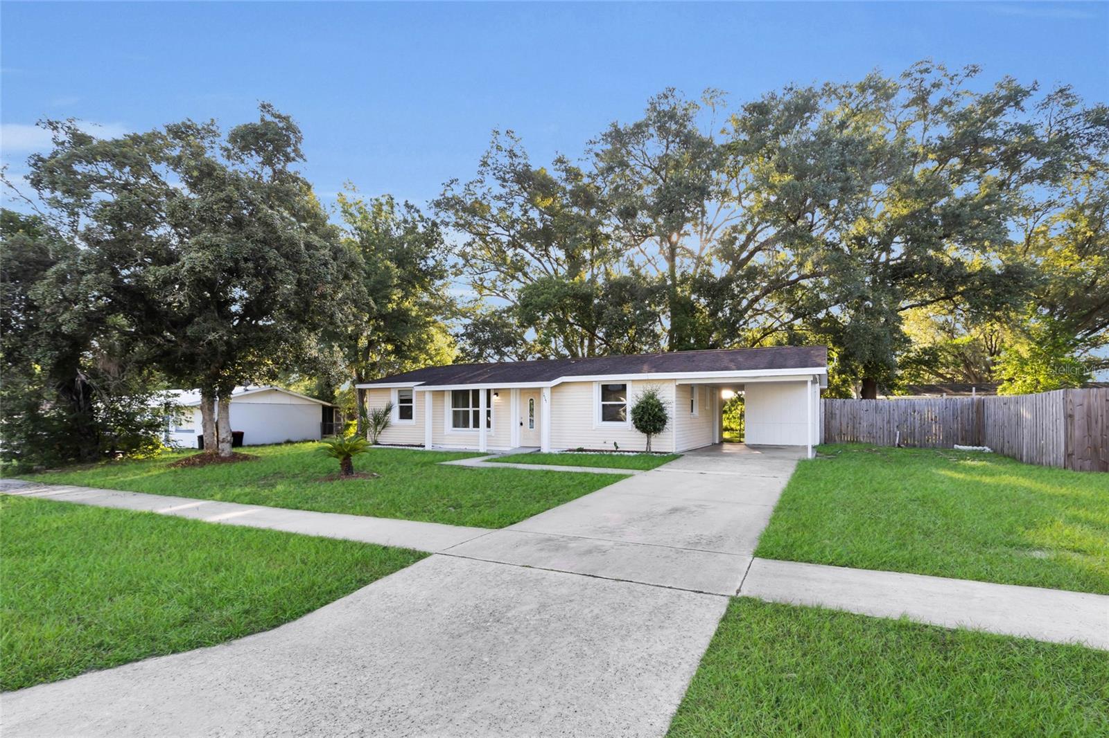 MARION OAKS UN 02 - Residential