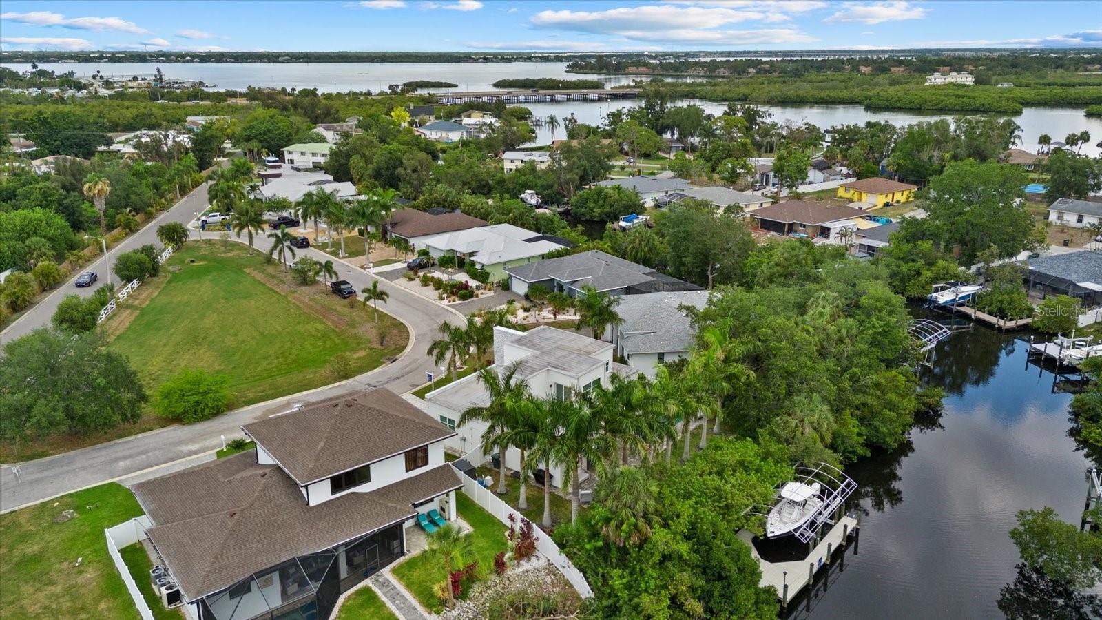 HIDDEN LAGOON PH II - Residential