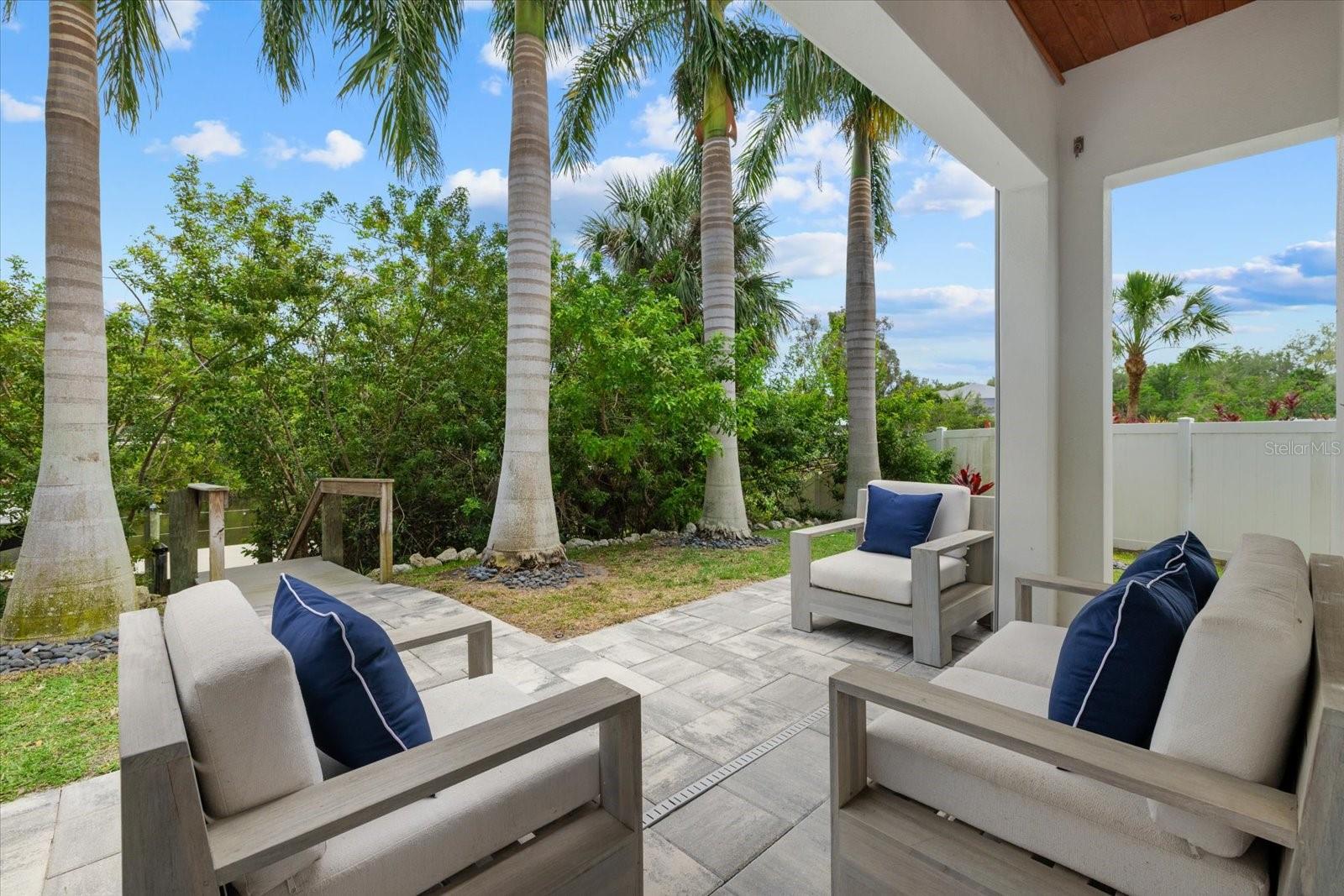 HIDDEN LAGOON PH II - Residential
