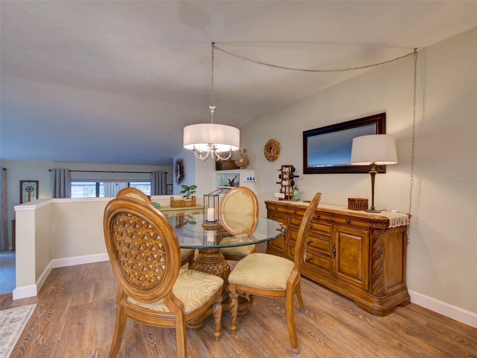 MOUNT DORA LAKE DORA VILLAS CONDO - Residential