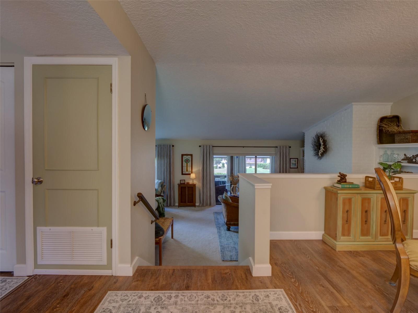 MOUNT DORA LAKE DORA VILLAS CONDO - Residential