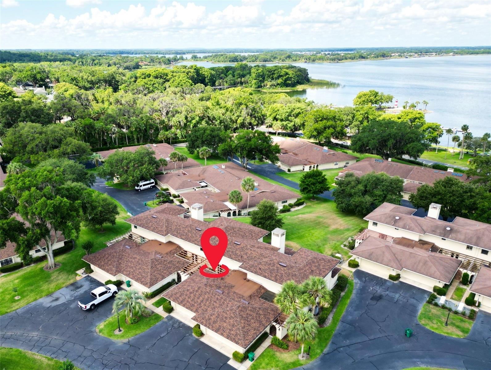 MOUNT DORA LAKE DORA VILLAS CONDO - Residential