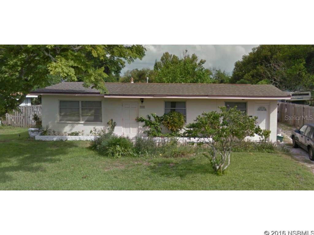 Located between US1 and the River is this 3 bedroom 2 bath concrete block home with a new roof, fenced and includes a  detached concrete block 2 car garage in back. Great location. Needs some work. Great investment property.Close to restaurants, shopping, schools, and a short walk to the River. Priced to sell. ;Water: City