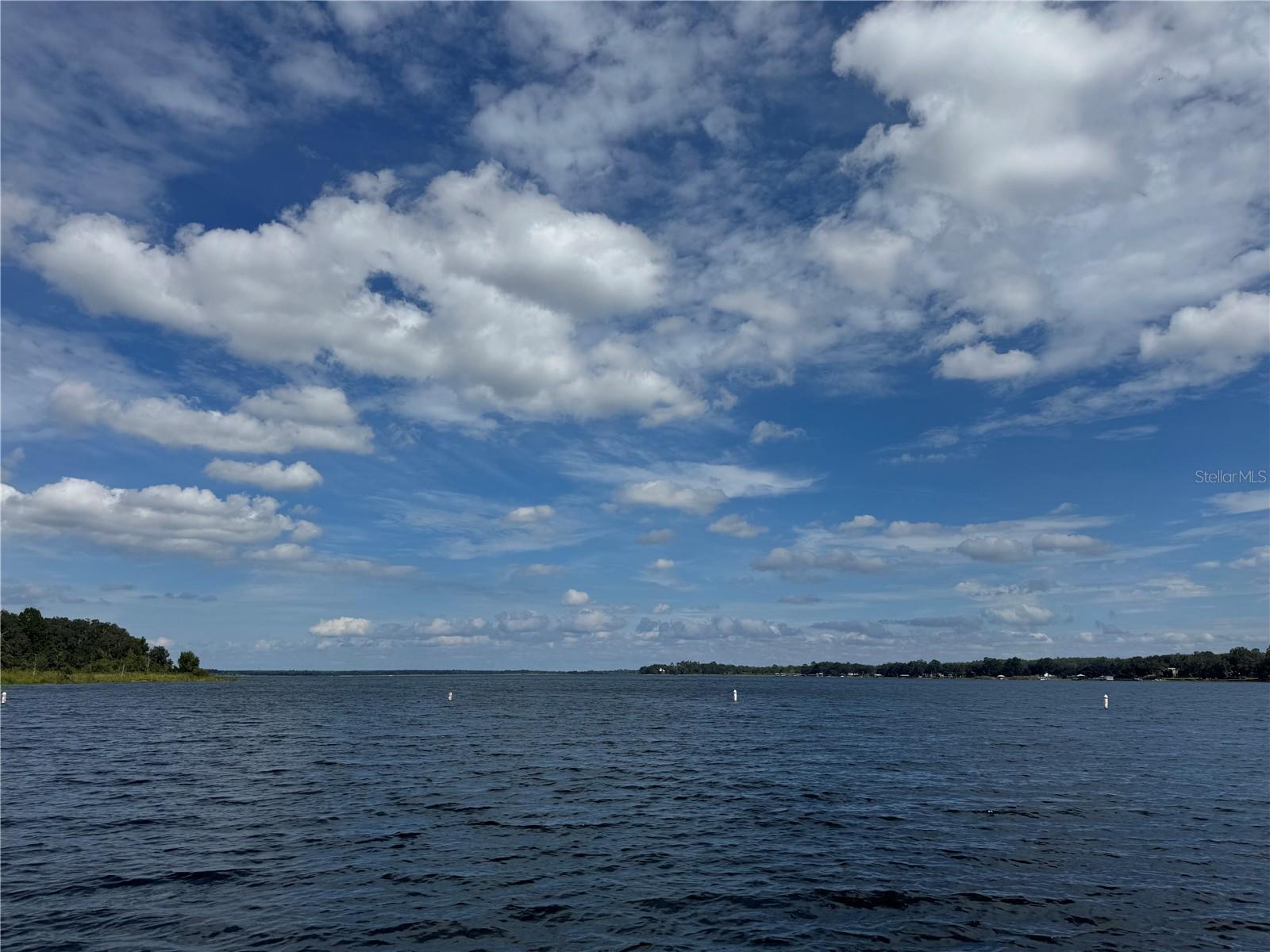 FOREST LAKE - Land