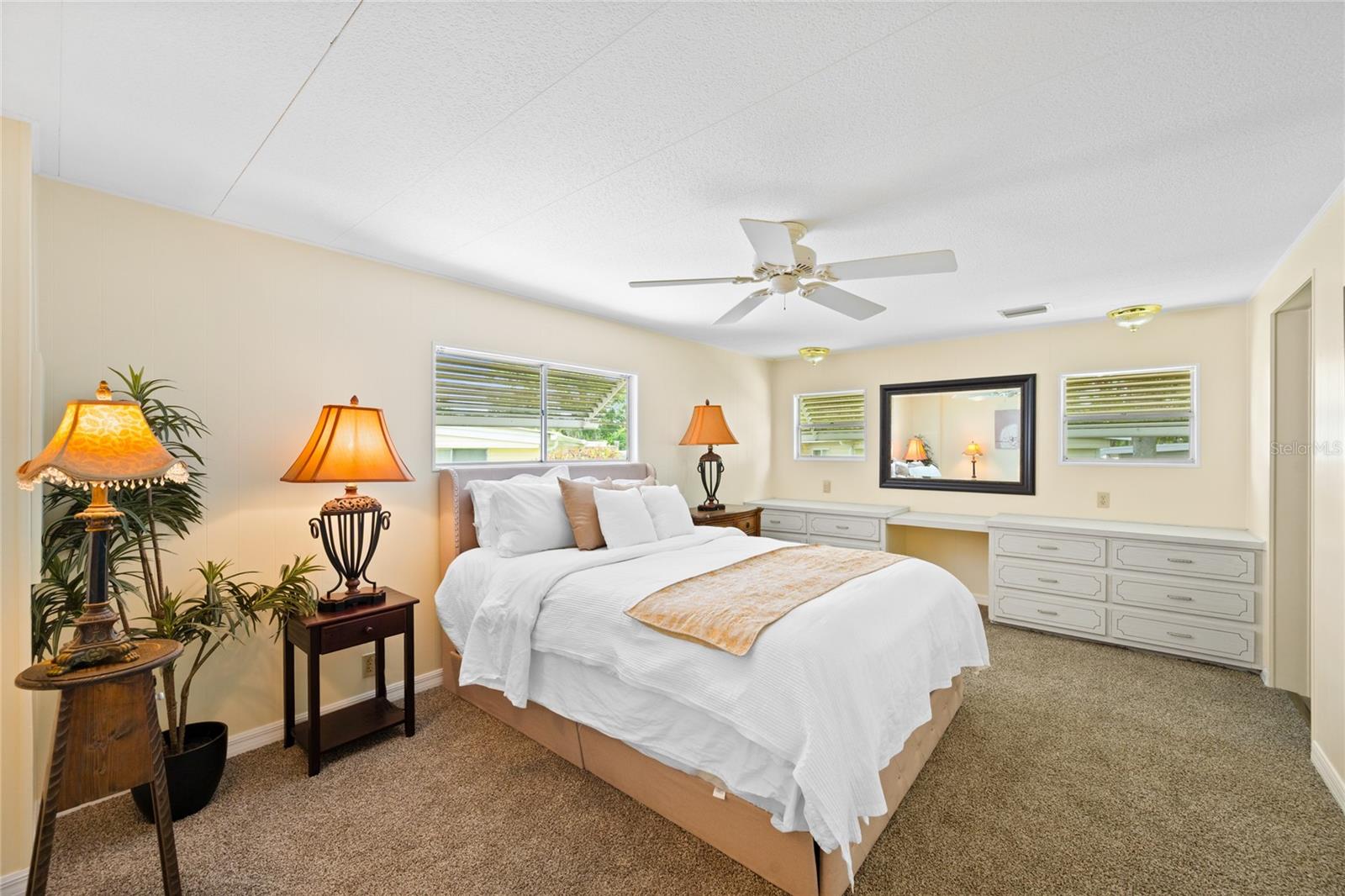 HAWTHORNE AT LEESBURG A COOP - Residential