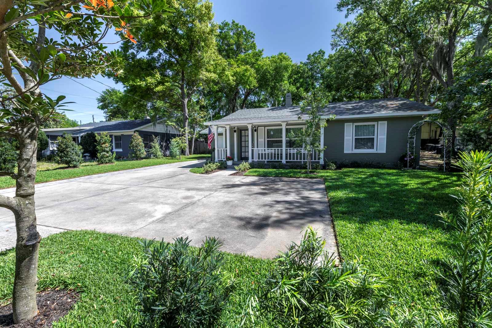 MOUNT DORA - Residential Lease