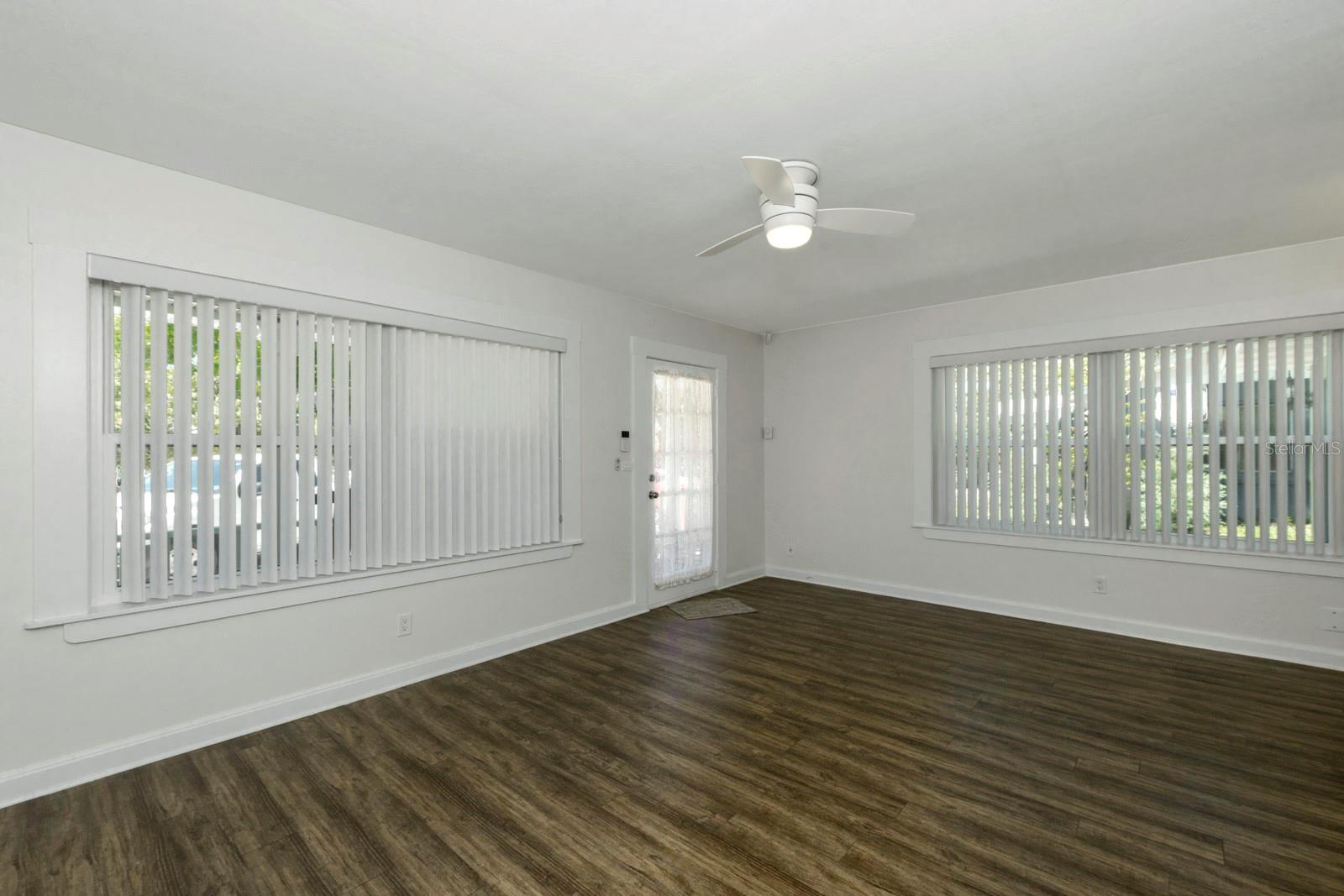MOUNT DORA - Residential Lease