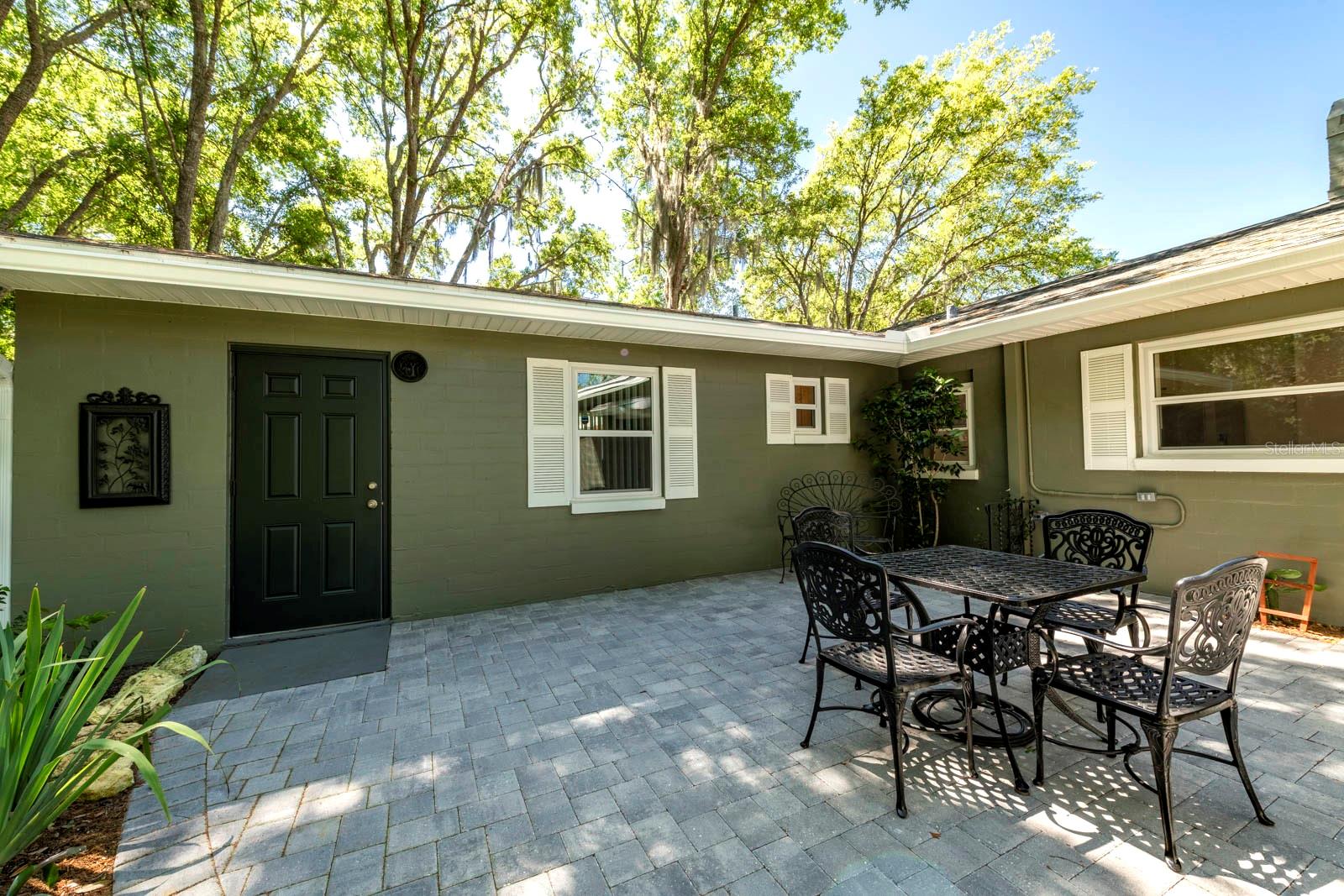 MOUNT DORA - Residential Lease
